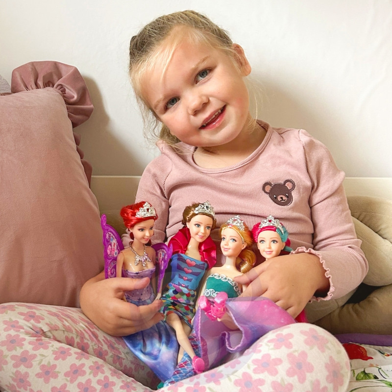 WOOPIE 4 stebuklingų princesių rinkinys - 4in1 lėlių dėžutė su priedais