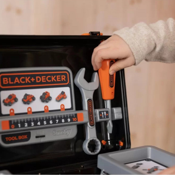 SMOBY Black & Decker įrankių dėklas + automobilio dalys SMOBY Black & Decker įrankių dėklas + automobilio dalys