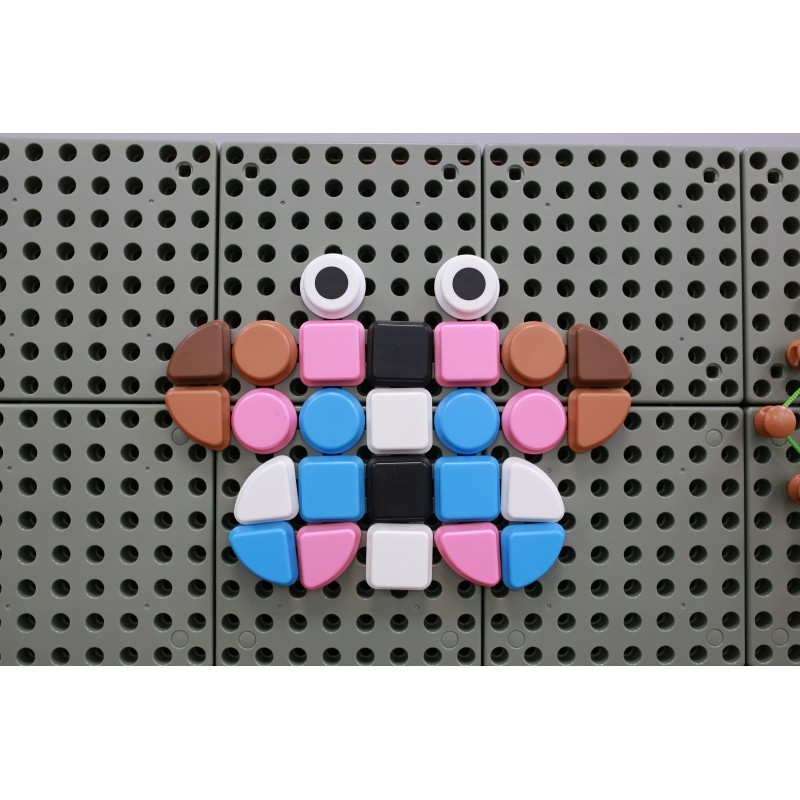 MASTERKIDZ geometrinių figūrų kaiščių rinkinys 64vnt STEM lentoms