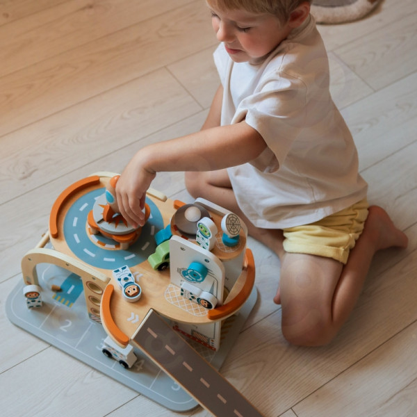 TOOKY TOY medinės kosminės stoties automobilių stovėjimo aikštelė