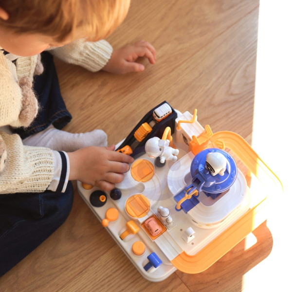 WOOPIE interaktyvus kliūčių ruožas automobiliams "Astronauto nuotykiai"