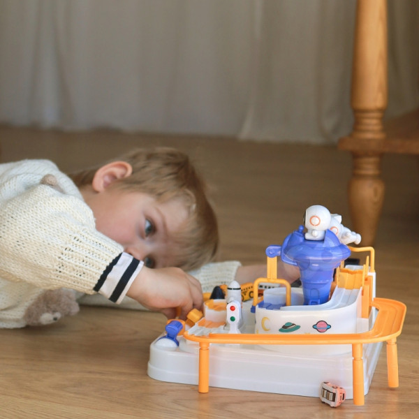 WOOPIE interaktyvus kliūčių ruožas automobiliams "Astronauto nuotykiai"