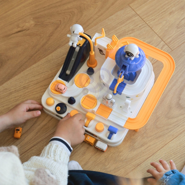 WOOPIE interaktyvus kliūčių ruožas automobiliams "Astronauto nuotykiai"