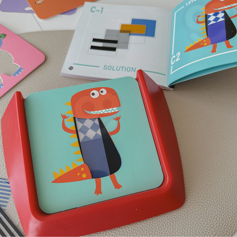 Игра-одевалка «Маленький модельер Вупи»