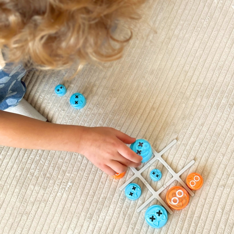 WOOPIE IQ dėlionės žaidimas Nešiojamas Tic Tac Toe Kitty dėžutėje