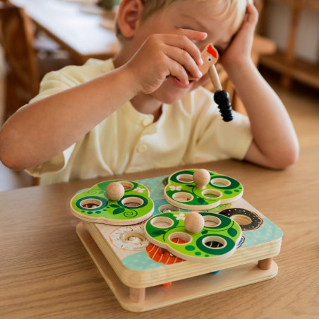 TOOKY TOY 2-в-1 Деревянная развивающая игра для детей «Тяни жуков»