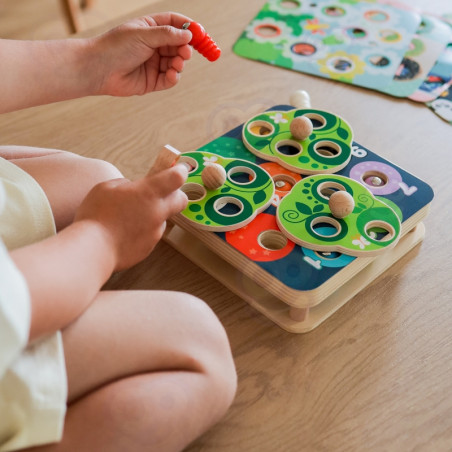 TOOKY TOY 2-в-1 Деревянная развивающая игра для детей «Тяни жуков»