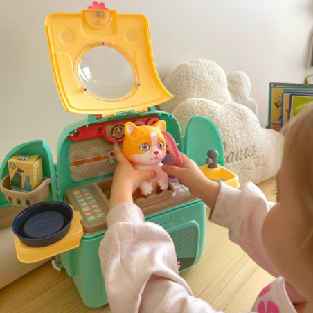 WOOPIE Kitten nešiojamas grožio salonas 2in1 kuprinės transporteryje WOOPIE Kitten nešiojamas grožio salonas 2in1 kuprinės transporteryje