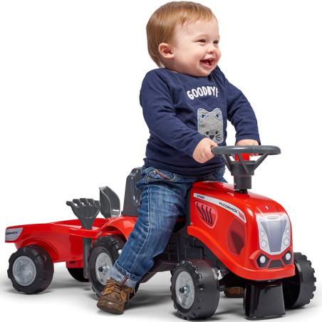 FALK traktorius Baby Mac Cormick Red su priekaba + akc. nuo 1 metų FALK traktorius Baby Mac Cormick Red su priekaba + akc. nuo 1 metų