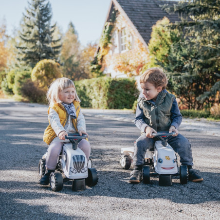 FALK Baby Valtra traktorius baltas su priekaba + akc. nuo 1 metų FALK Baby Valtra traktorius baltas su priekaba + akc. nuo 1 metų