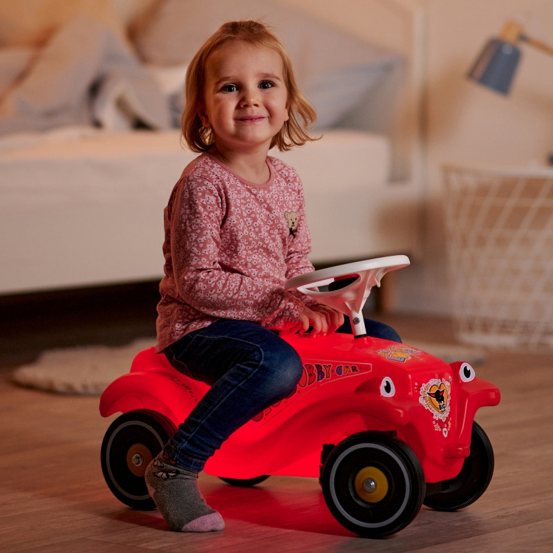 BIG Bobby Car Classic Ride-on su šviečiančiu garso signalu