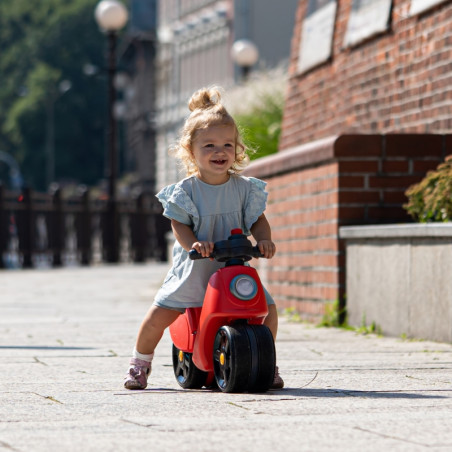 FALK Važiuojamasis paspirtukas Strada Scooter Red Silent padangos nuo 1 metų