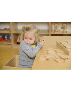 MASTERKIDZ Sensorinis žaislas Atpažinkite raides Skaičius Montessori formas liečiant 2