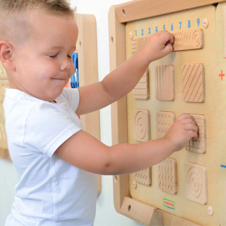 MASTERKIDZ sensorinės sieninės lentos paviršiaus tekstūros atpažinimas MASTERKIDZ sensorinės sieninės lentos paviršiaus tekstūros atpažinimas