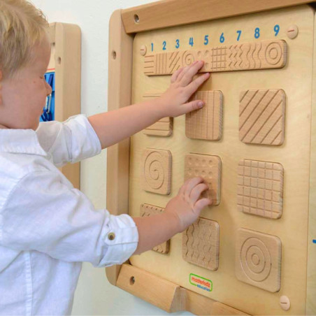 MASTERKIDZ sensorinės sieninės lentos paviršiaus tekstūros atpažinimas MASTERKIDZ sensorinės sieninės lentos paviršiaus tekstūros atpažinimas