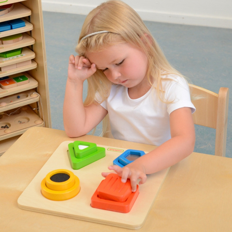 MASTERKIDZ medinių medžiagų formų rūšiavimo įrenginys Montessori paviršiaus tekstūra