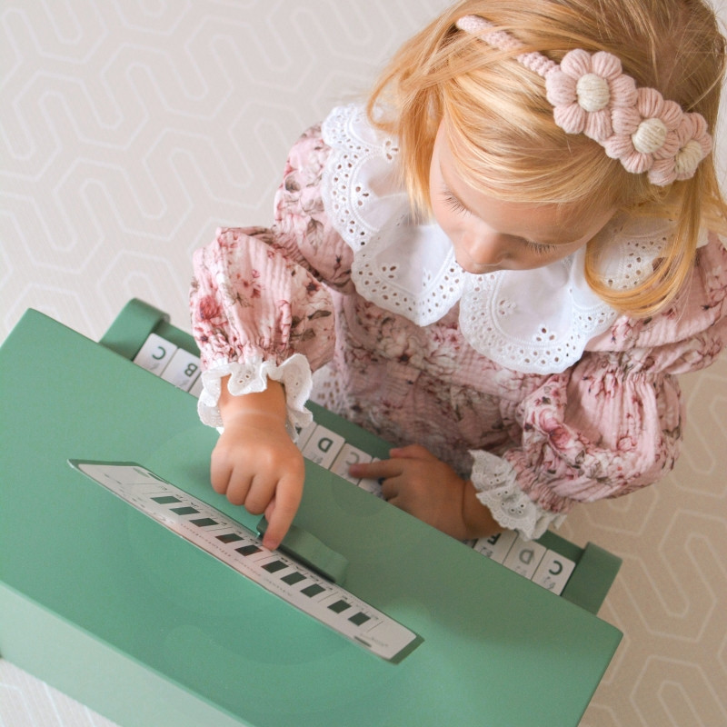 Classic World Vintažinis fortepijonas + studijų knyga