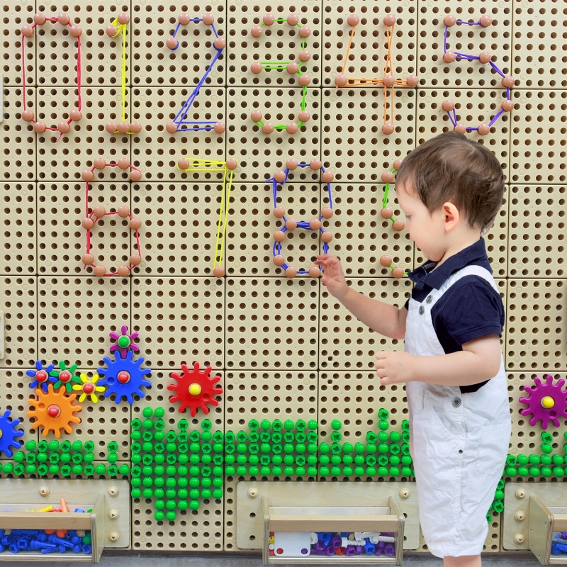 MASTERKIDZ Pegs and Strings Set - For the STEM Science and Creative Board