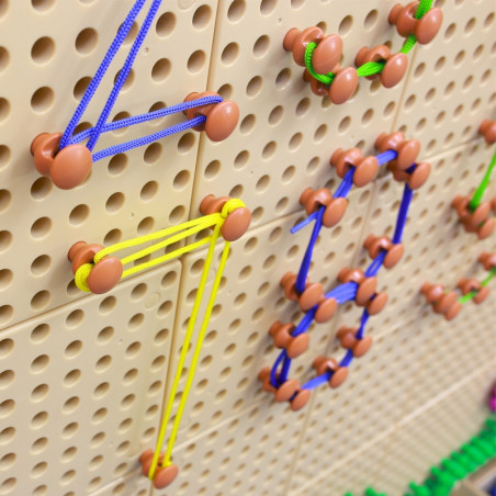 MASTERKIDZ kaiščių ir stygų rinkinys - STEM mokslo ir kūrybos lentai MASTERKIDZ kaiščių ir stygų rinkinys - STEM mokslo ir kūrybos lentai