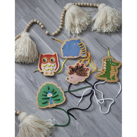 KLASIKINIS PASAULIS Mediniai nėriniai Susipynę Sriegimo Gyvūnų virvė 10 vnt.