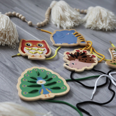 KLASIKINIS PASAULIS Mediniai nėriniai Susipynę Sriegimo Gyvūnų virvė 10 vnt.