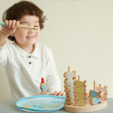 CLASSIC WORLD Деревянная игра «Рыбалка» Набор из 2 удочек 24 предмета.