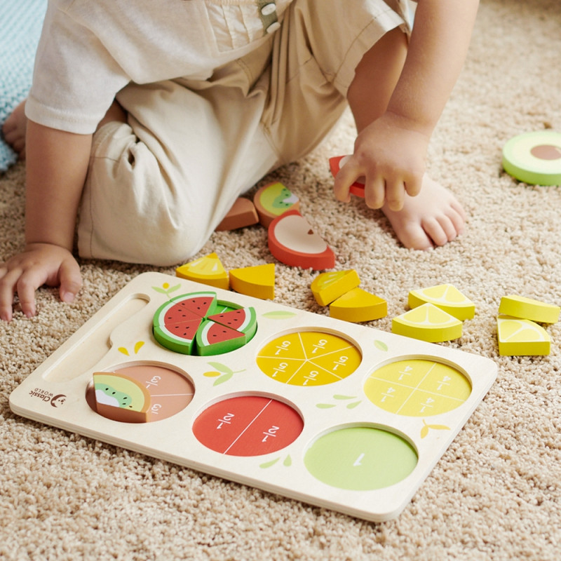 CLASSIC WORLD Wooden Fruits for Cutting with Velcro + Learning Fractions and Division MONTESSORI 23 pcs.