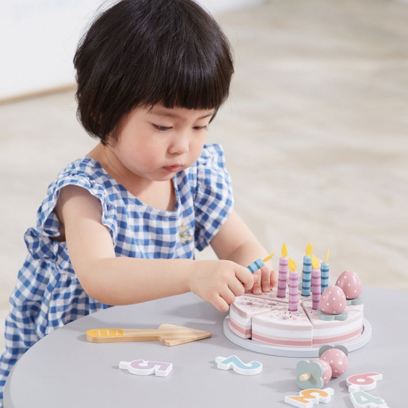 VIGA PolarB medinis tortas gimtadienio tortas pjaustymui