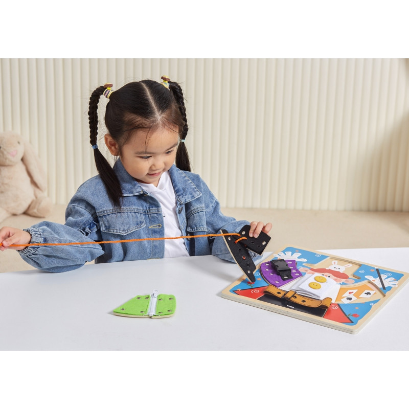 Деревянная манипуляционная доска VIGA с застежками и замками «Волшебник Монстессори»