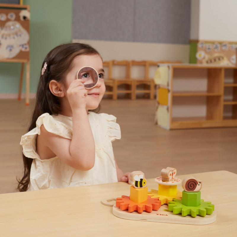 VIGA Wooden Gear Sorter "Shapes and Mechanisms"