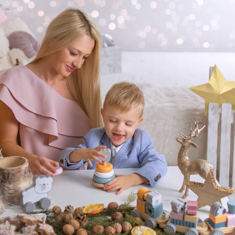 VIGA PolarB rinkinys medinė piramidė + perforatorius su plaktuku Montessori baltasis lokys