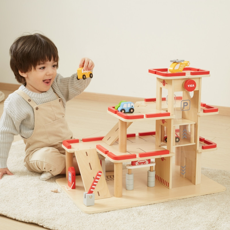 Деревянная парковка VIGA для автомобилей с лифтом на 4 машины и вертолетом