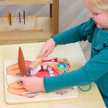 MASTERKIDZ Sveikos burnos higienos mokymasis šuns pavyzdžiu - Montessori edukacinė sieninė lenta MASTERKIDZ Sveikos burnos higienos mokymasis šuns pavyzdžiu - Montessori edukacinė sieninė lenta