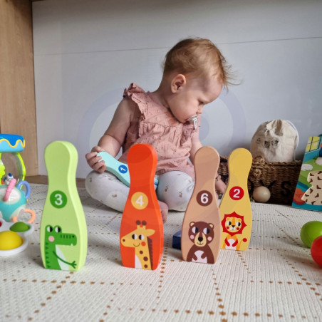 TOOKY TOY medinis boulingas vaikams 6 vnt. + Kamuolys TOOKY TOY medinis boulingas vaikams 6 vnt. + Kamuolys