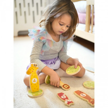 TOOKY TOY Target Throw mediniai arkadiniai žaidimų lankai 15 vnt. TOOKY TOY Target Throw mediniai arkadiniai žaidimų lankai 15 vnt.