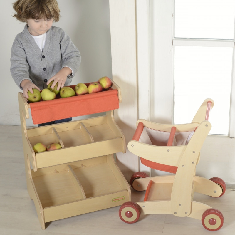 MASTERKIDZ medinis mugės stendas žaidžia parduotuvėje