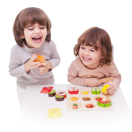 CLASSIC WORLD MONTESSORI Vaisių pjaustymo rinkinys Velcro 20 vnt.