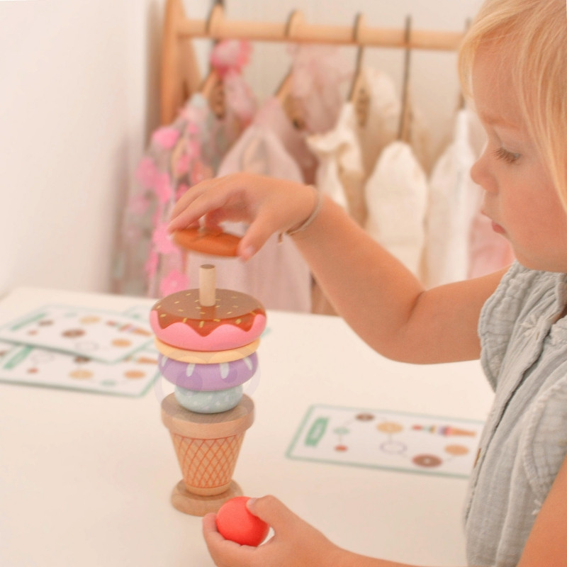 WOOPIE GREEN medinė ledų dėlionė Montessori konditerijos gaminiai 12 vnt. FSC