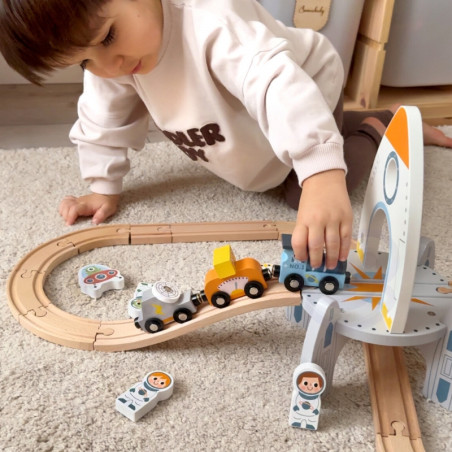 TOOKY TOY medinių kosminių traukinių rinkinys bėgiai TOOKY TOY medinių kosminių traukinių rinkinys bėgiai