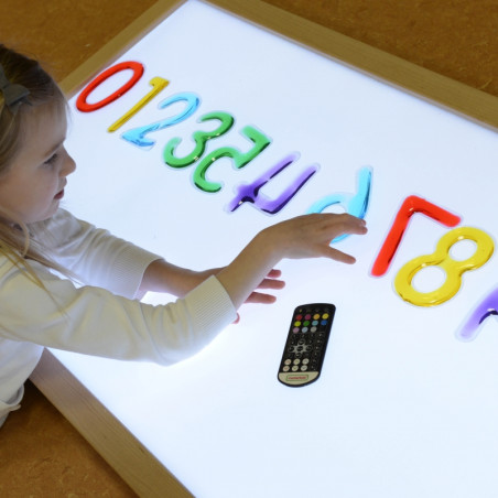 MASTERKIDZ Montessori abėcėlės raidžių ir skaičių rinkinys MASTERKIDZ Montessori abėcėlės raidžių ir skaičių rinkinys