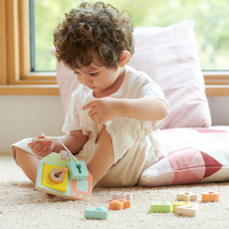 CLASSIC WORLD Mediniai pynimo blokai raktams ir durims sriegti MONTESSORI 11 vnt. CLASSIC WORLD Mediniai pynimo blokai raktams ir durims sriegti MONTESSORI 11 vnt.