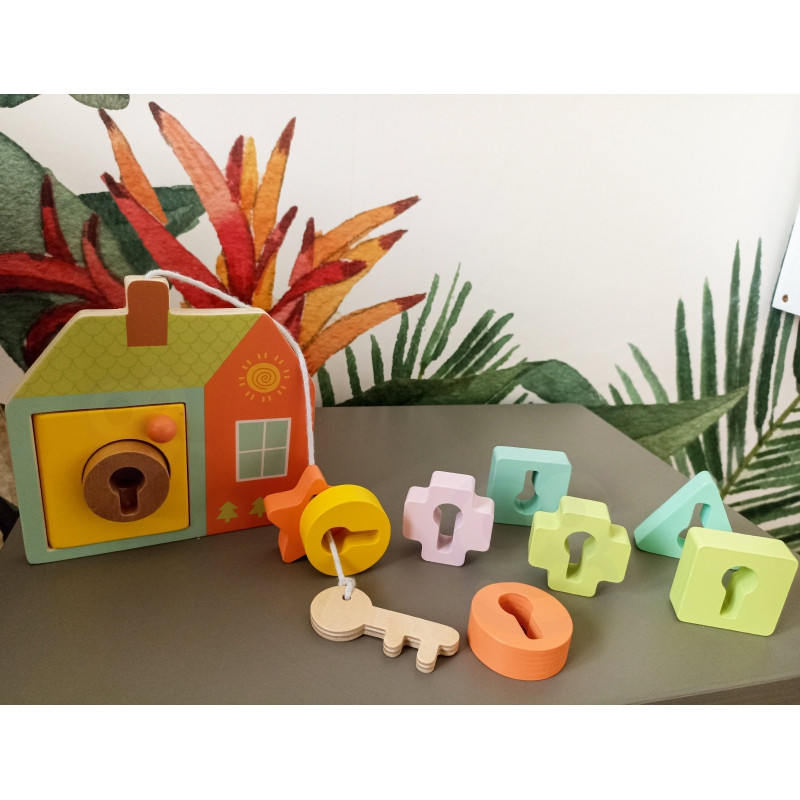 CLASSIC WORLD Mediniai pynimo blokai raktams ir durims sriegti MONTESSORI 11 vnt.