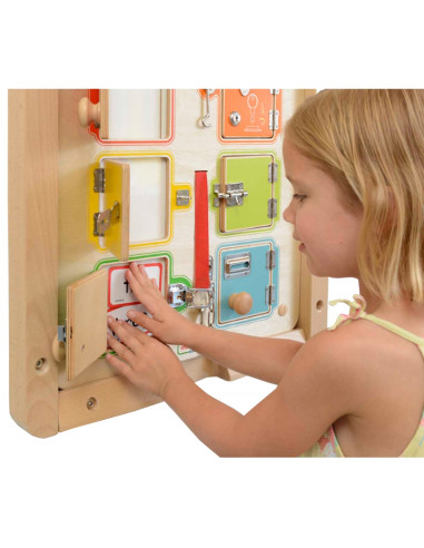 MASTERKIDZ Учимся открывать и закрывать замки. Настенная манипуляционная доска