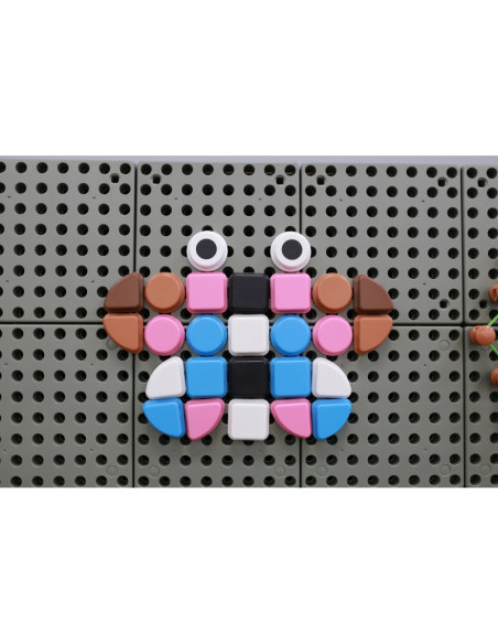 MASTERKIDZ medinė STEM lenta, laisvai stovinti, XXL dydžio, namelio formos + priedai