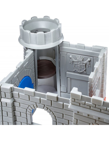 Mažoji Tikes klasikinė pilis su čiuožykla