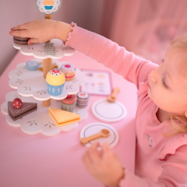 TOOKY TOY Platter of Sweets Wooden Stand Cupcakes Cakes