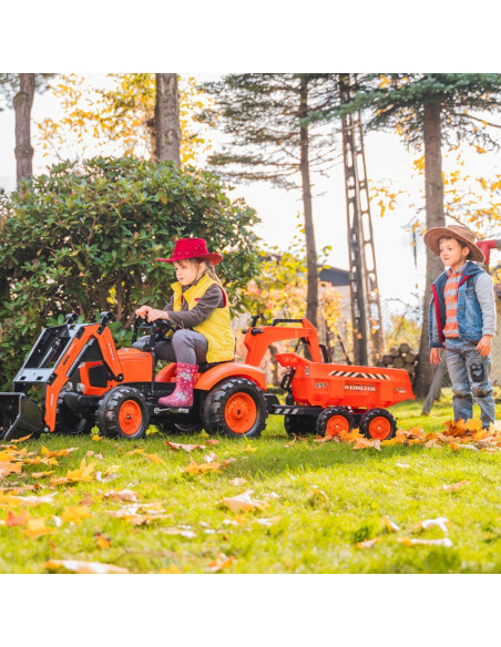 FALK Kubota oranžinis traktorius su priekaba nuo 3 metų FALK Kubota oranžinis traktorius su priekaba nuo 3 metų