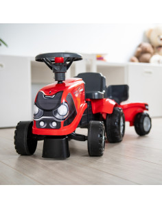 FALK Baby Case IH Ride-On Red su priekaba + priedais, skirtas nuo 12 mėnesių amžiaus 2
