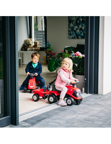 FALK Baby Case IH Ride-On Red su priekaba + priedais, skirtas nuo 12 mėnesių amžiaus