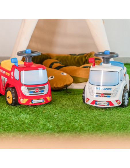FALK greitosios pagalbos automobilis su signalu nuo 1 metų FALK greitosios pagalbos automobilis su signalu nuo 1 metų